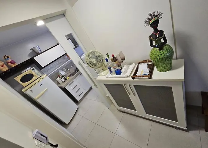 Lindo Apartamento Em Bc Zona Sul